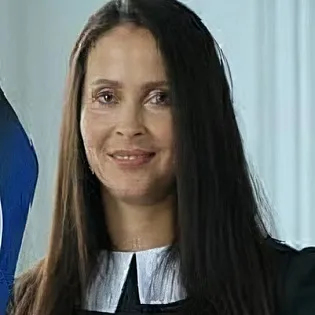 Victoria B.